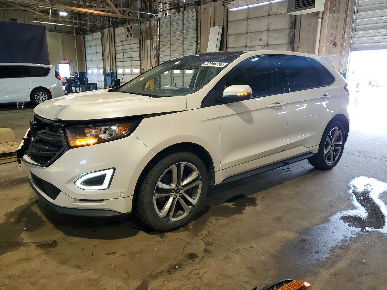 Salvage Ford Edge Image
