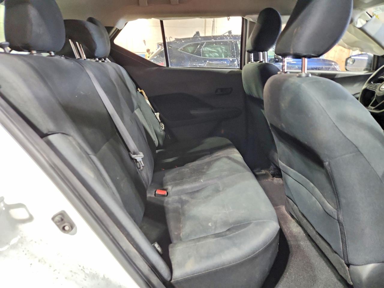 Nissan Kicks S