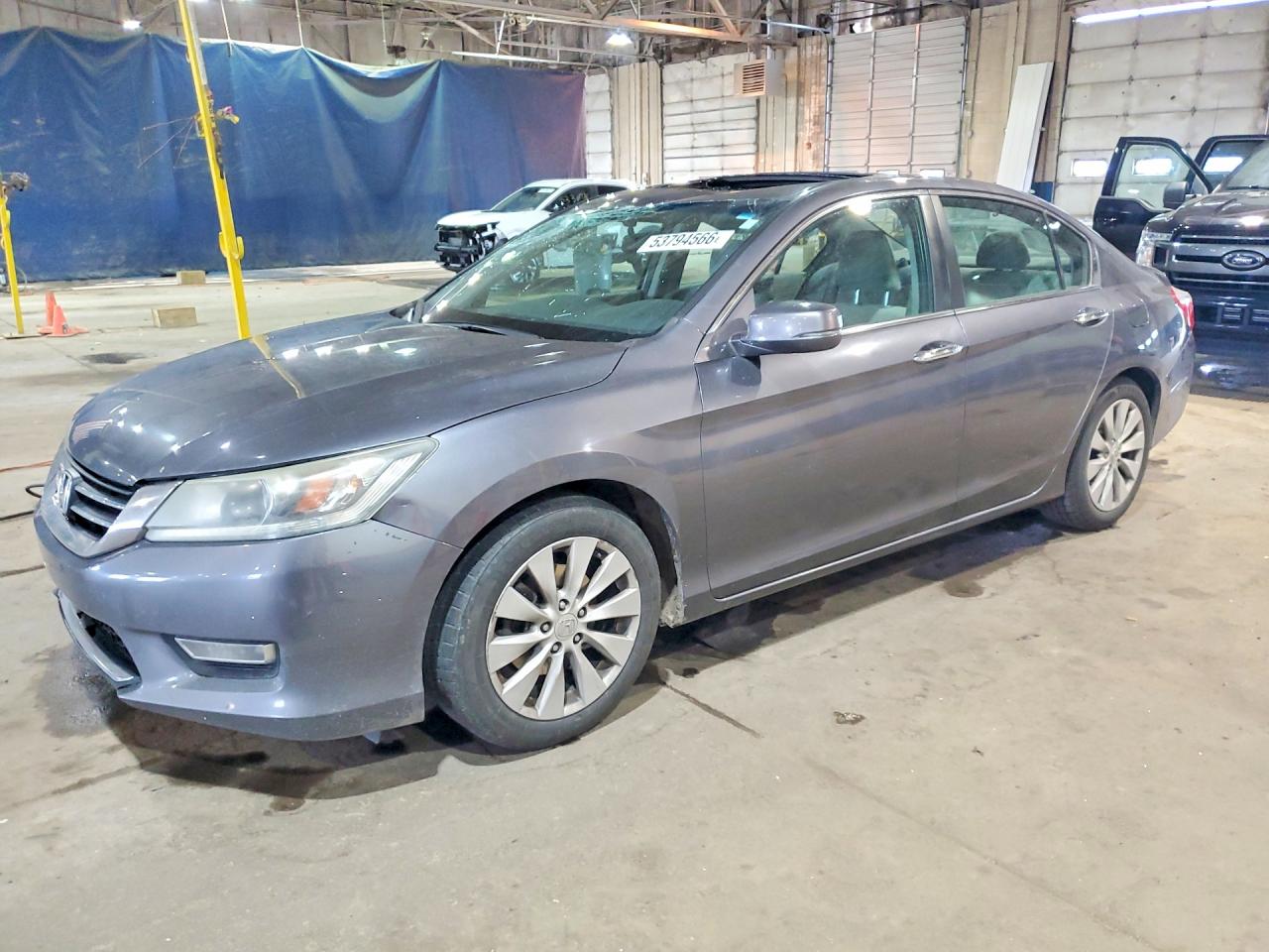 Salvage Honda Accord Image