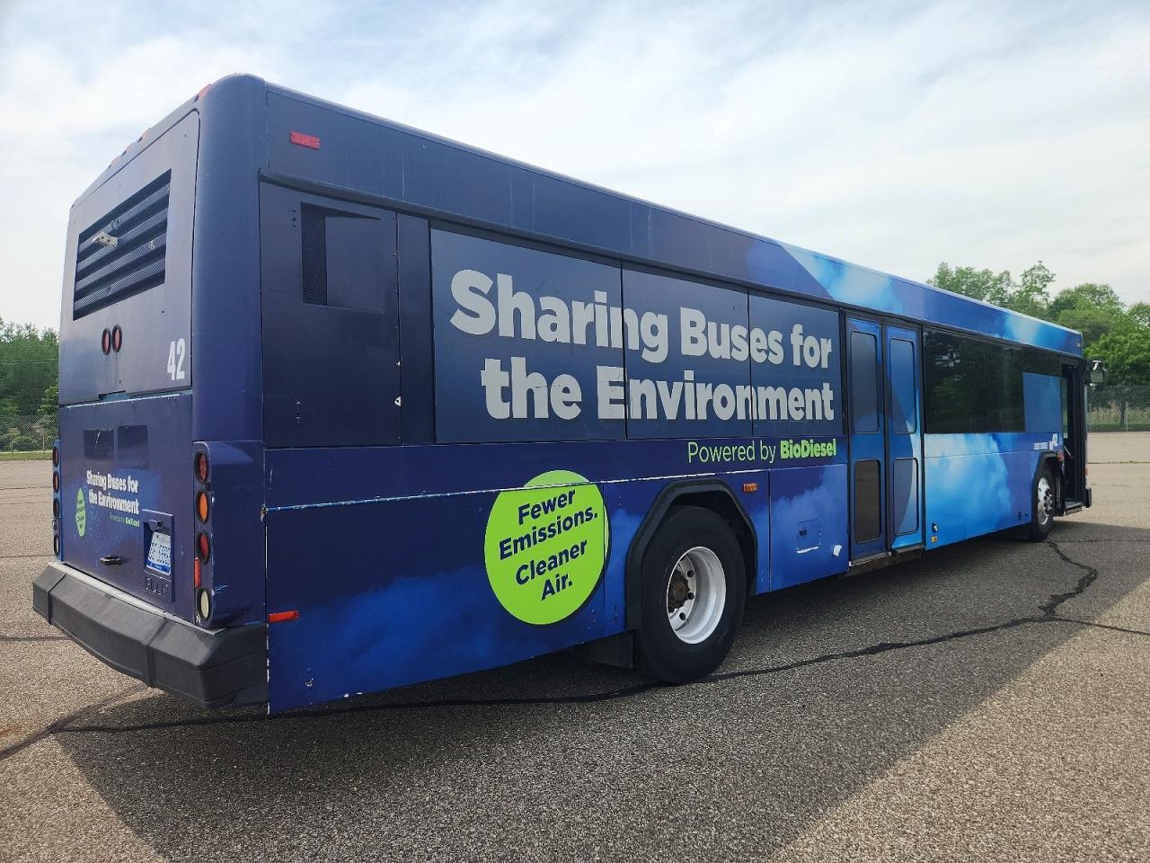 Gillig Transit Bus Low