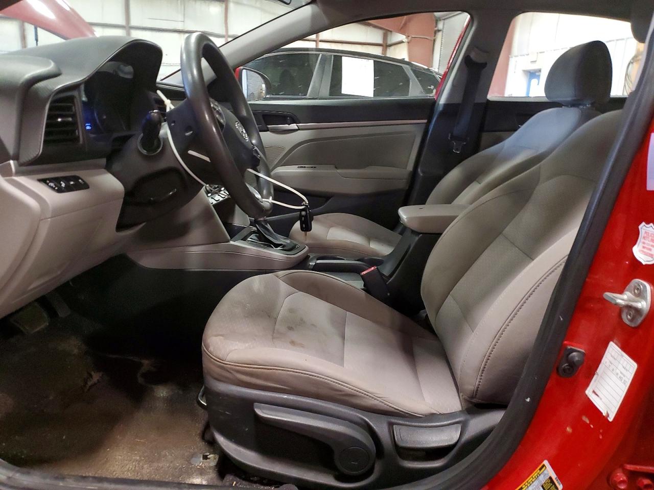 Hyundai ELANTRA Sel