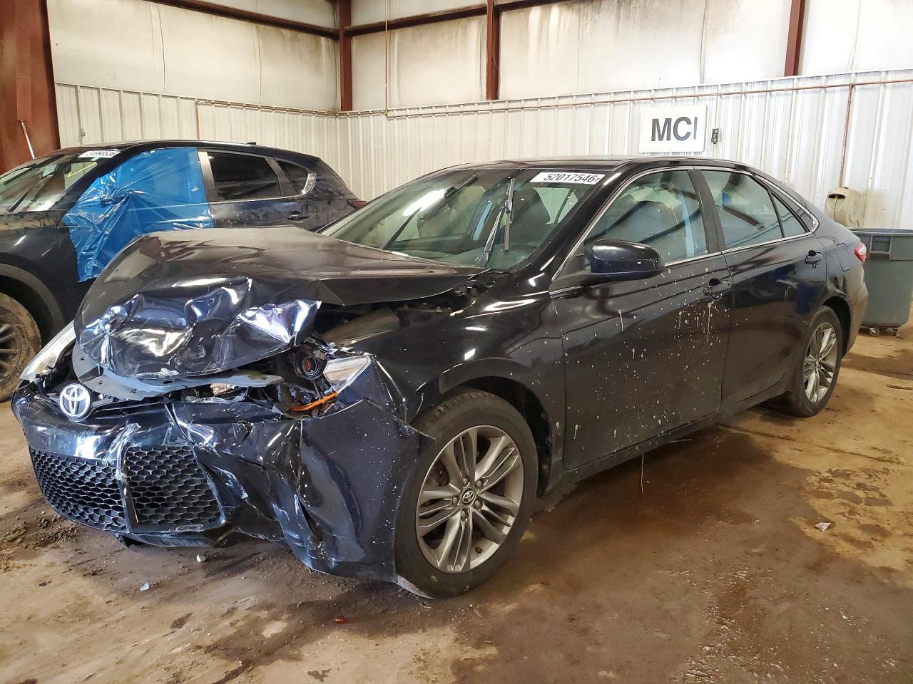 Salvage Toyota Camry Image