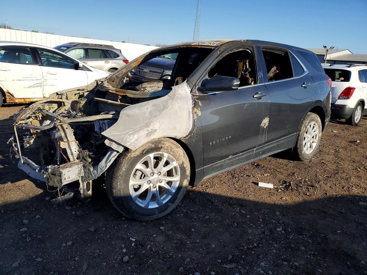 Salvage Chevrolet Equinox Image