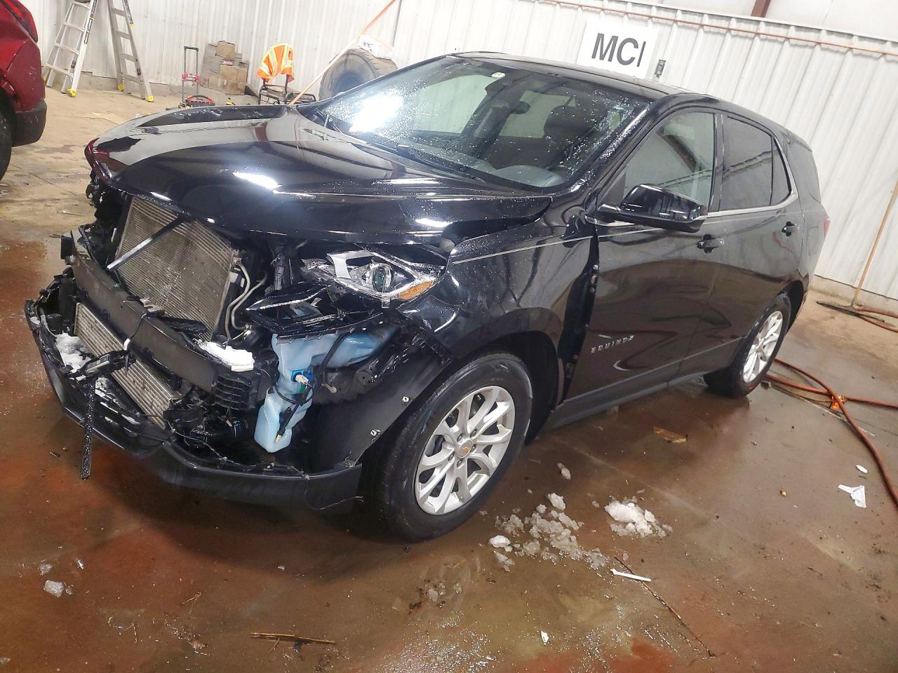 Salvage Chevrolet Equinox Image