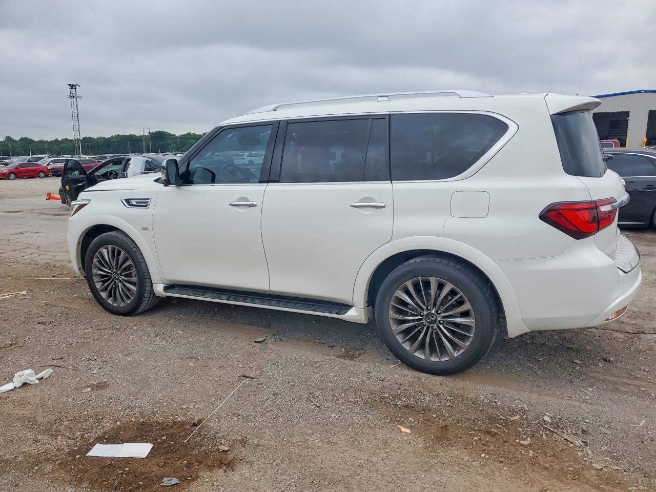 INFINITI Qx Luxe