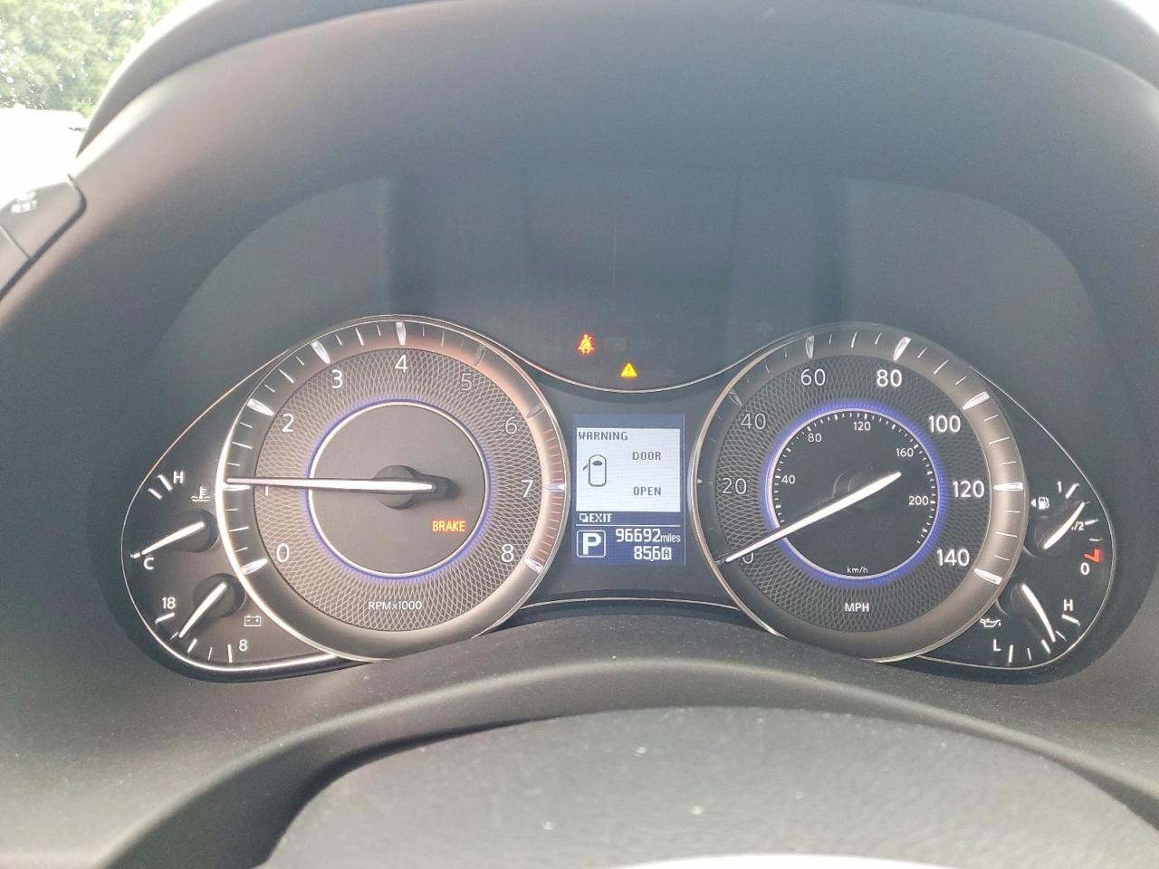 INFINITI Qx Luxe