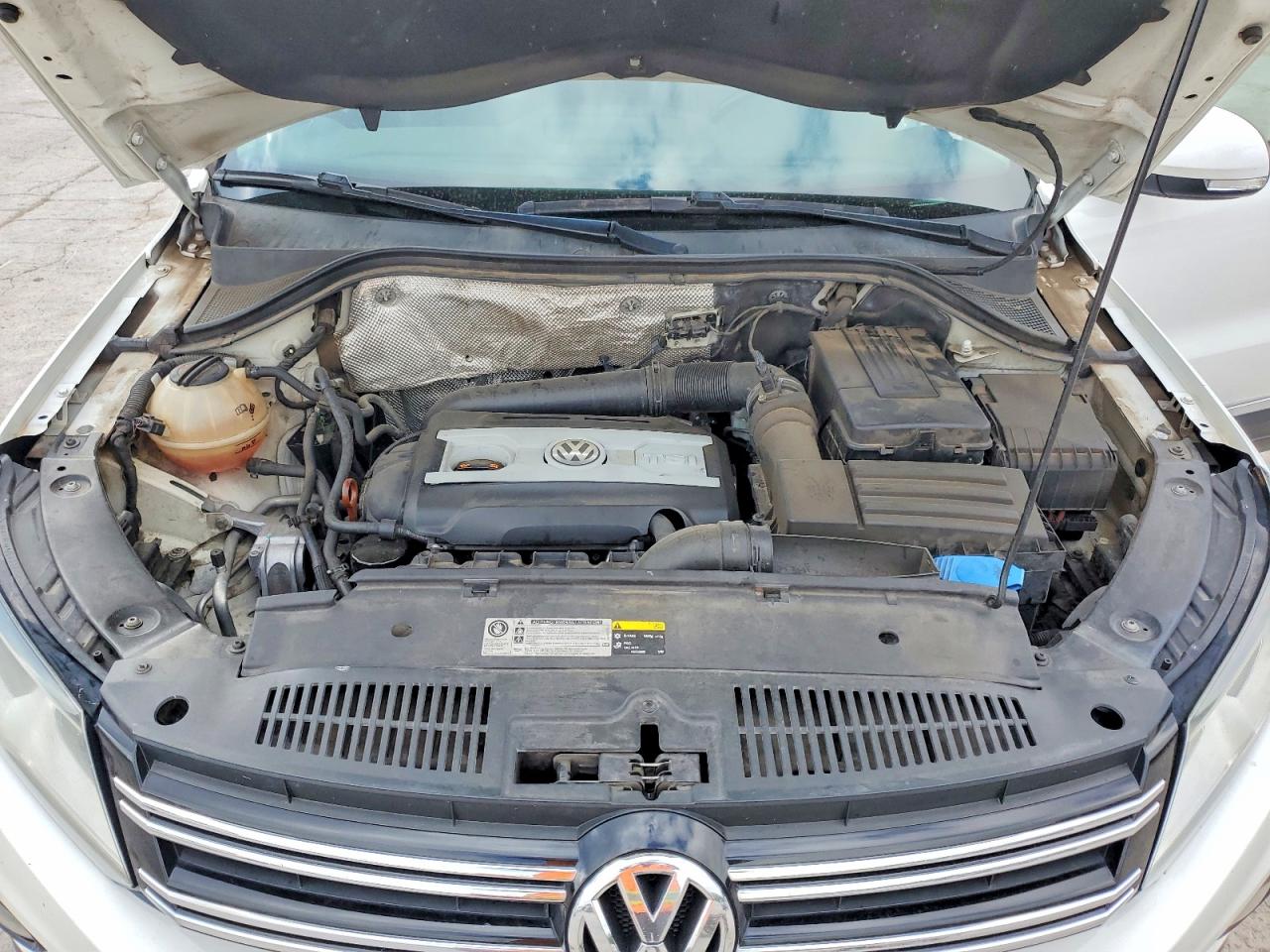 Volkswagen Tiguan S