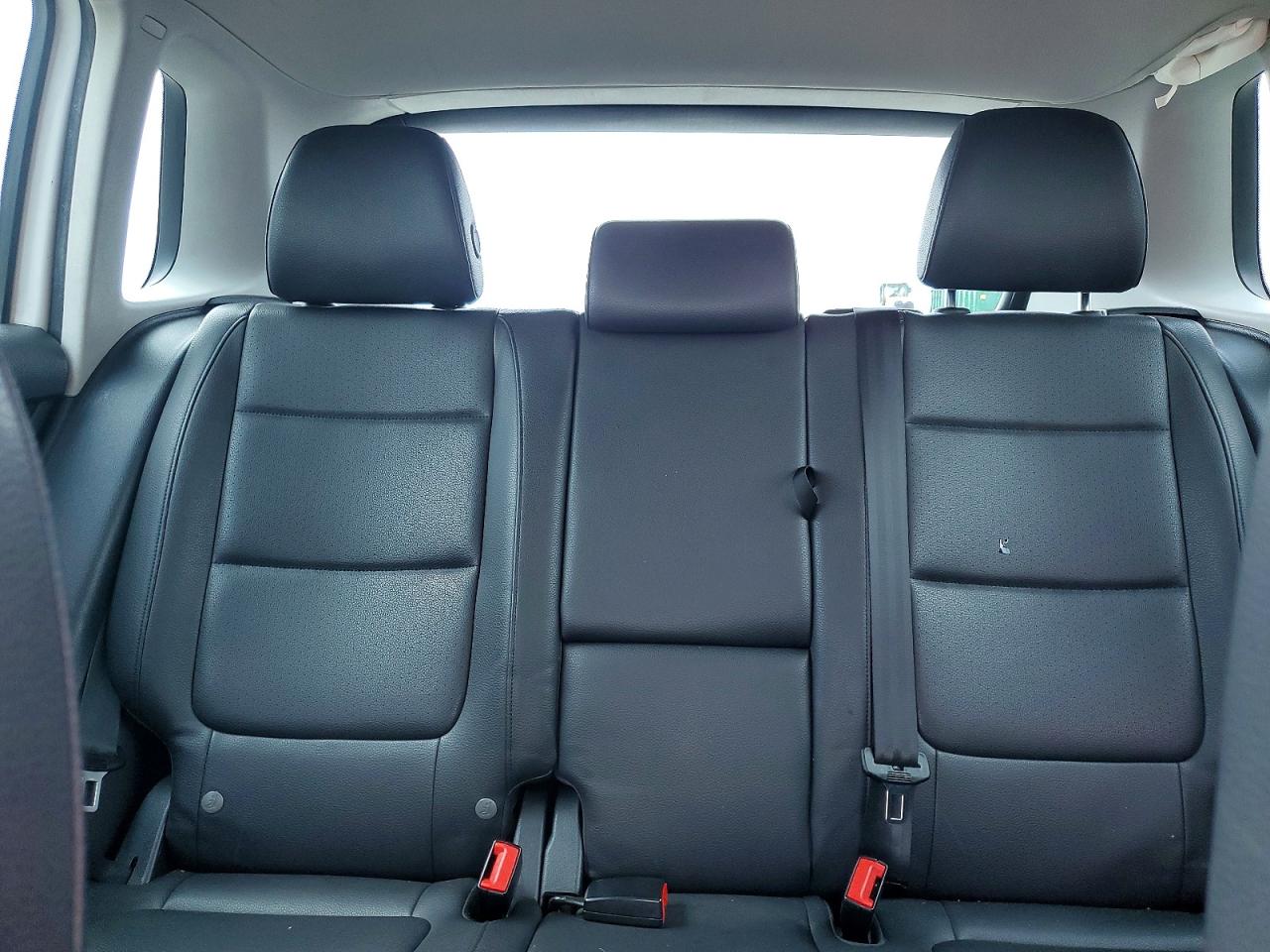 Volkswagen Tiguan S