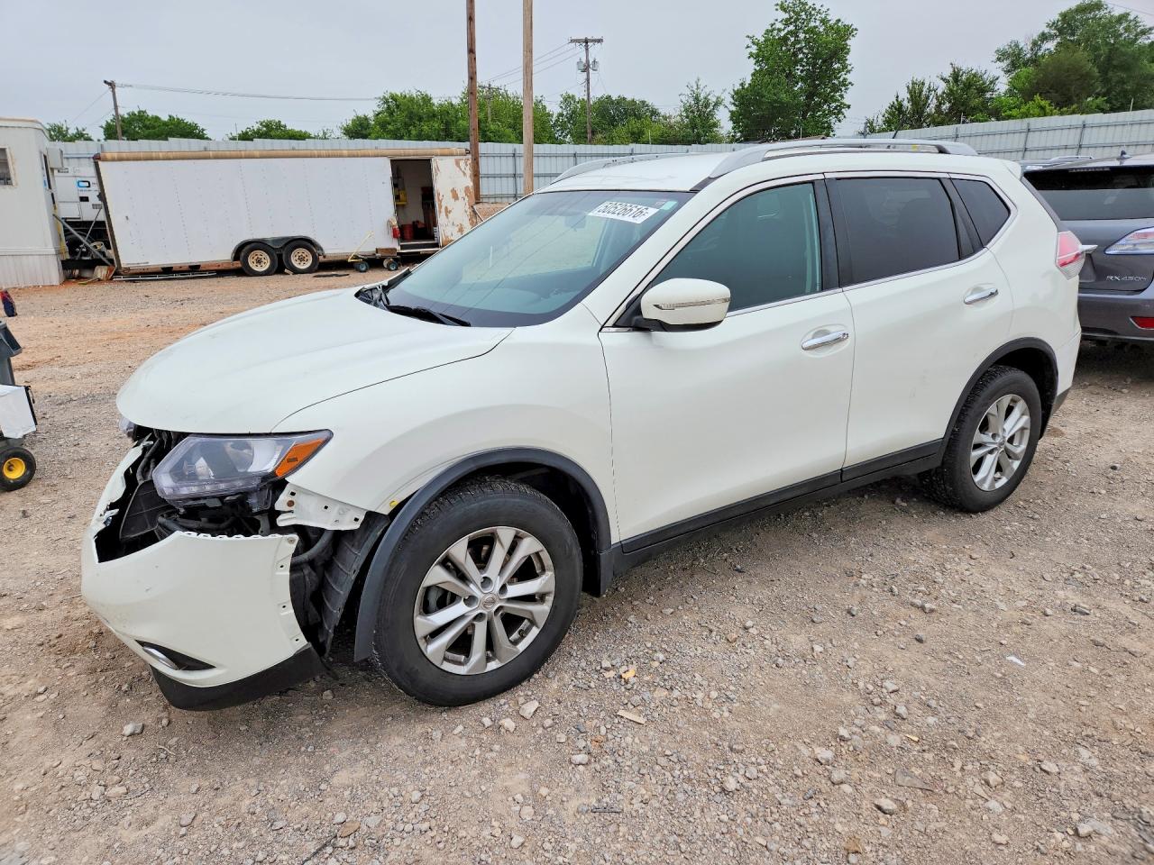 Salvage Nissan Rogue Image
