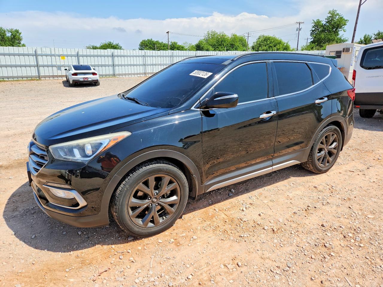 Salvage Hyundai SANTA FE Image