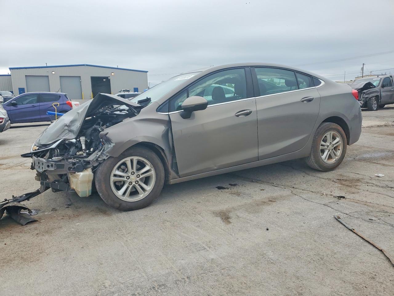 Salvage Chevrolet Cruze Image