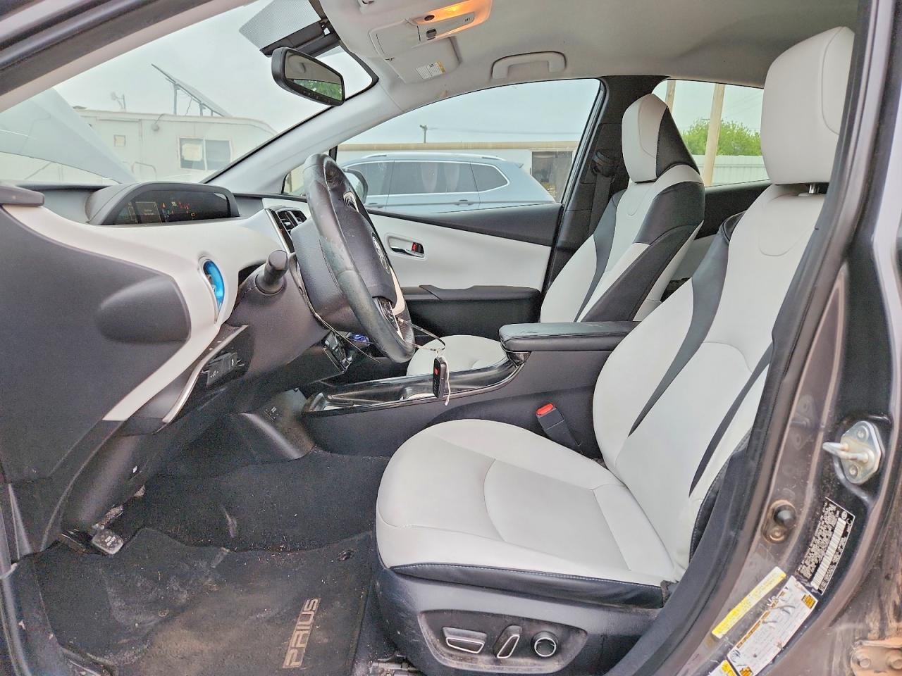 Toyota Prius Four