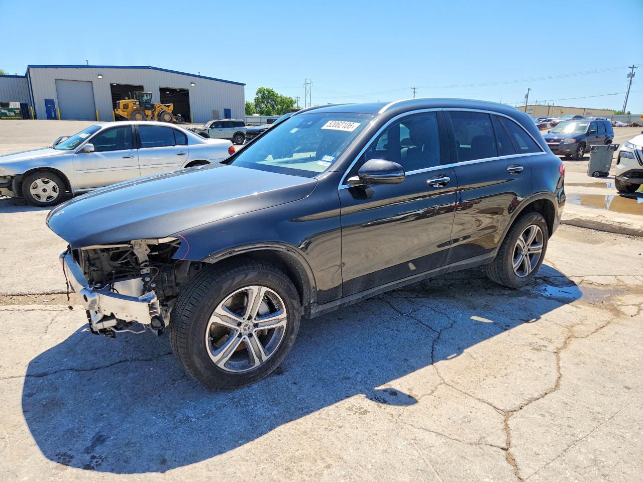 Salvage Mercedes-Benz GLC Image