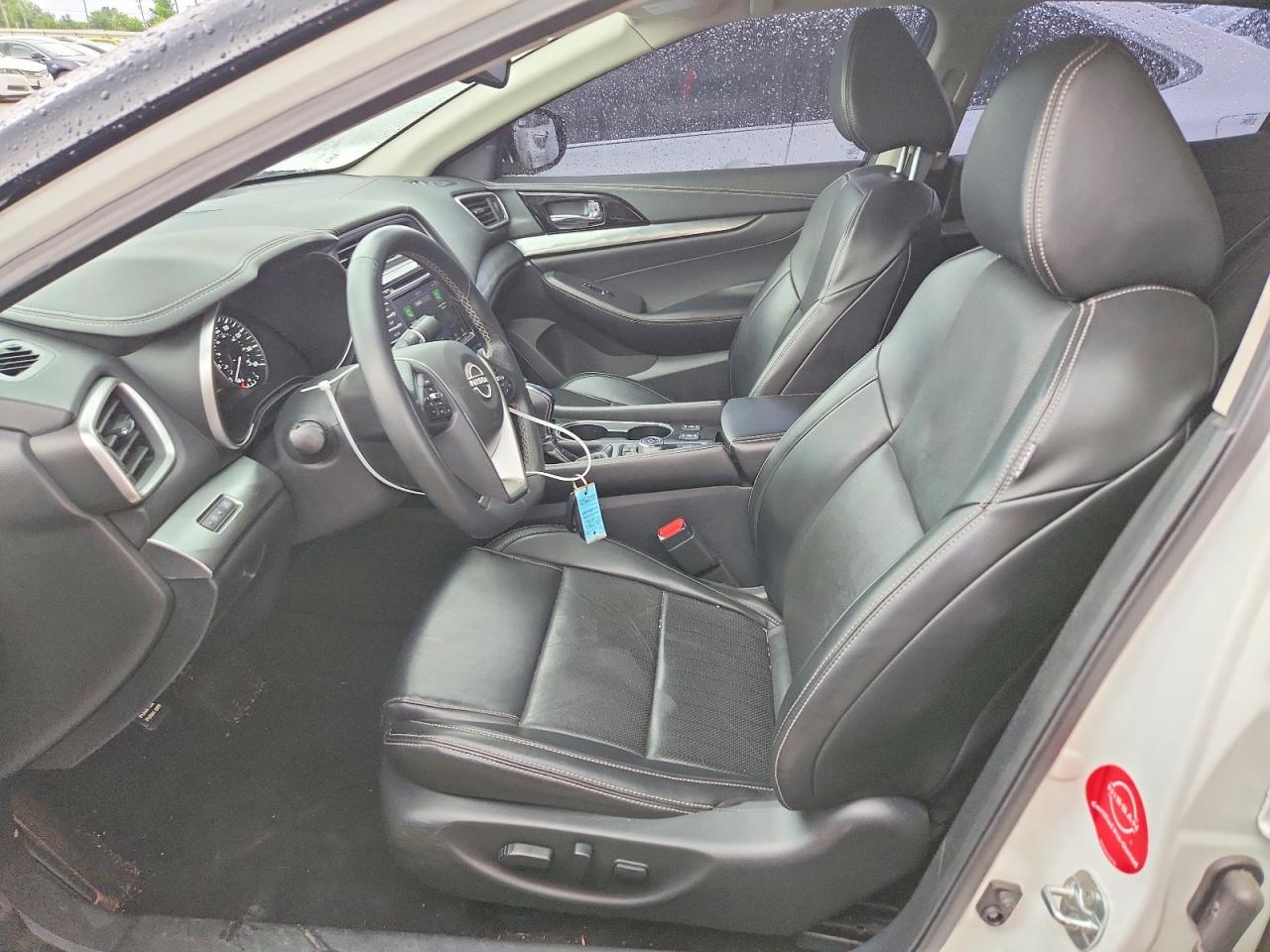 Nissan Maxima Sv