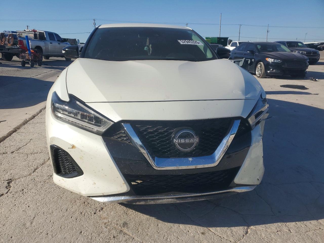Nissan Maxima Sv