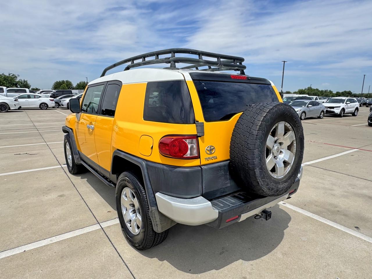 Toyota FJ Cruiser Base
