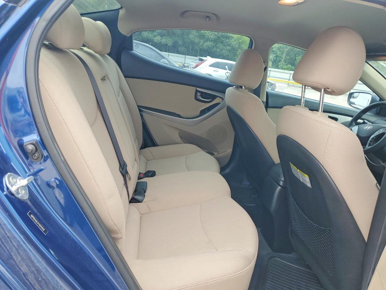 Hyundai ELANTRA Se