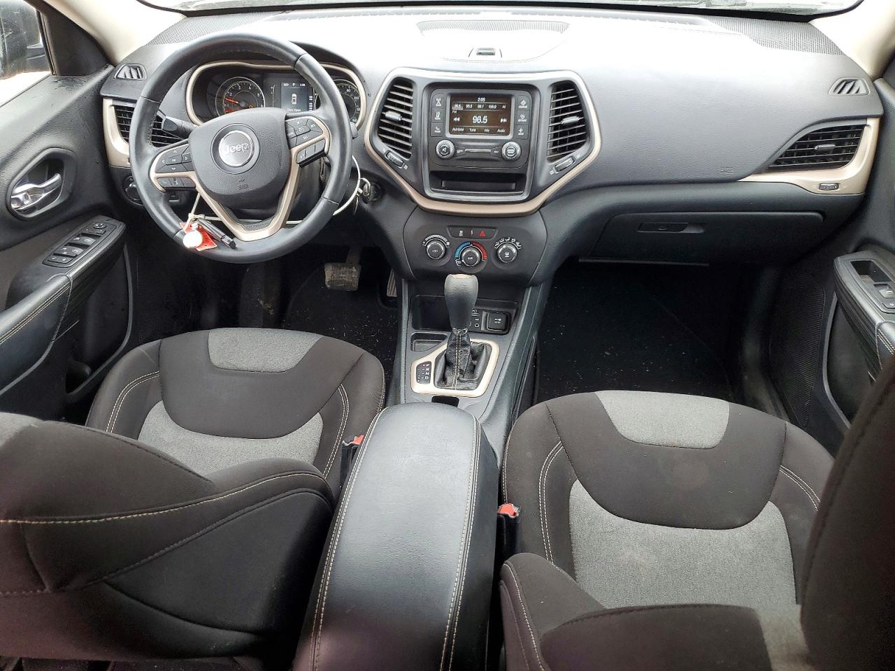 Jeep Cherokee Sport