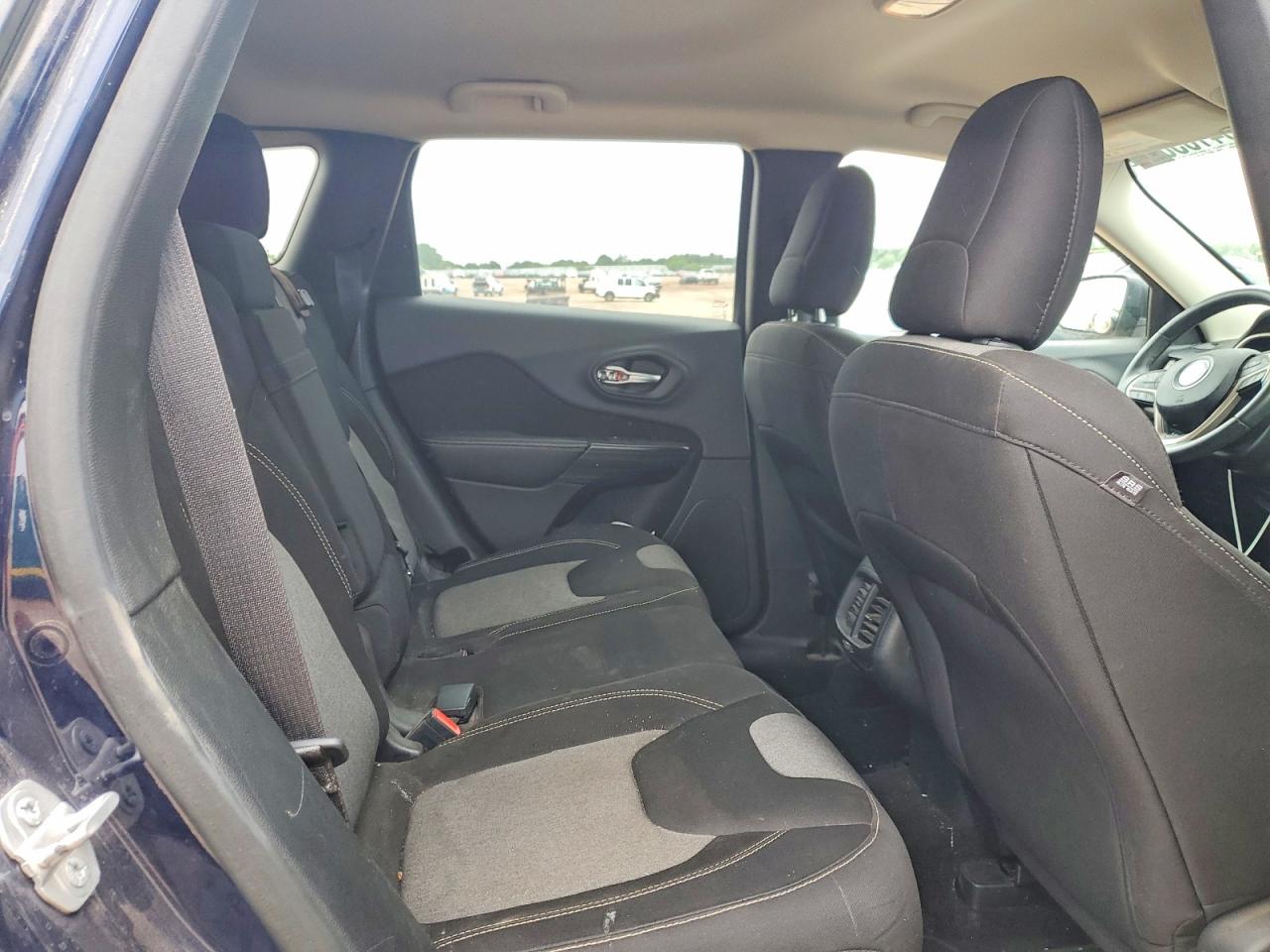 Jeep Cherokee Sport