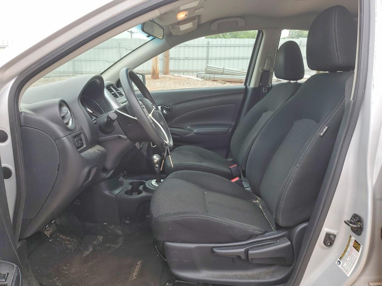 Nissan Versa Sv