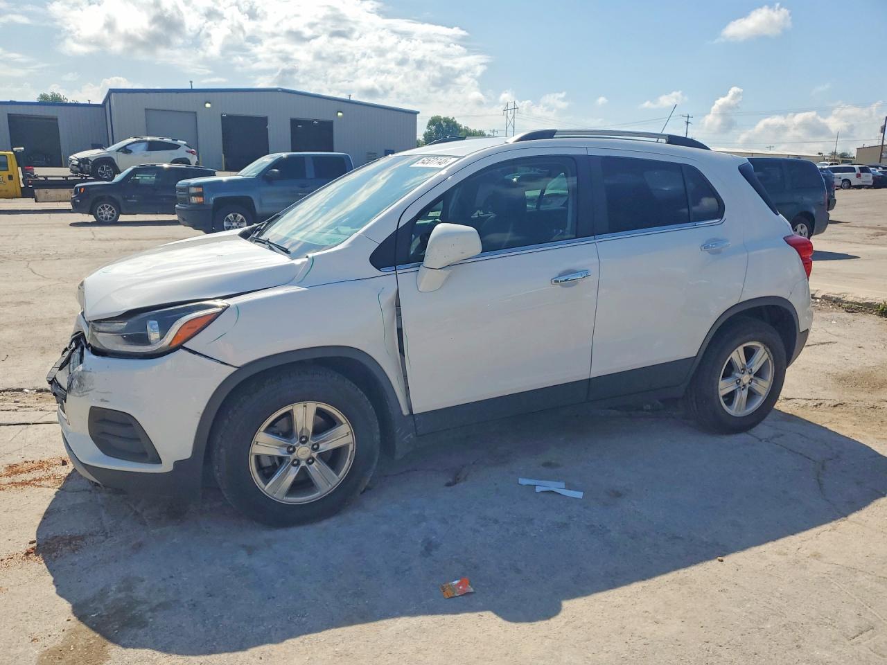 Salvage Chevrolet Trax Image