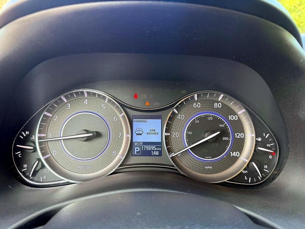 INFINITI Qx Base