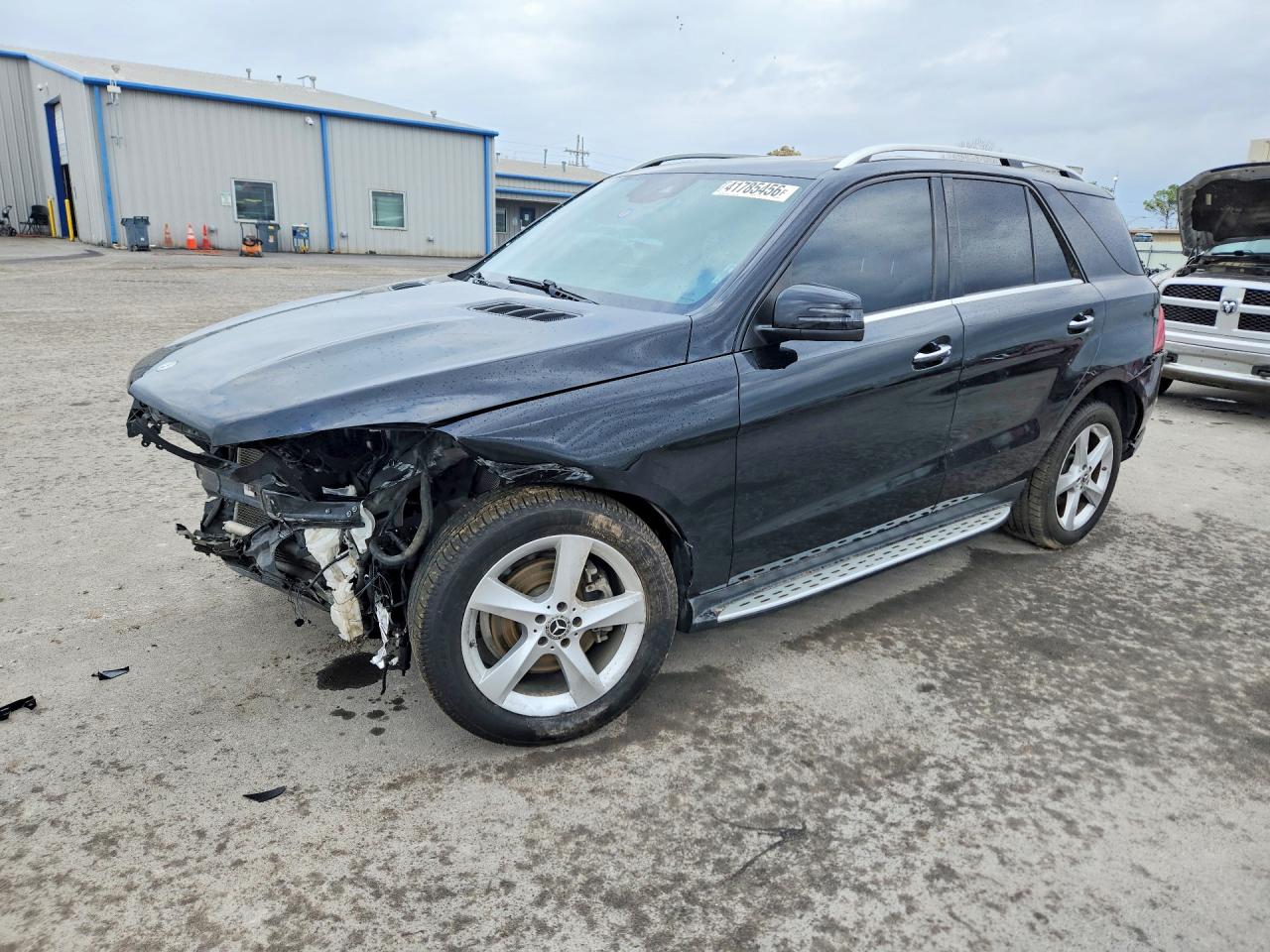 Salvage Mercedes-Benz GLE Image