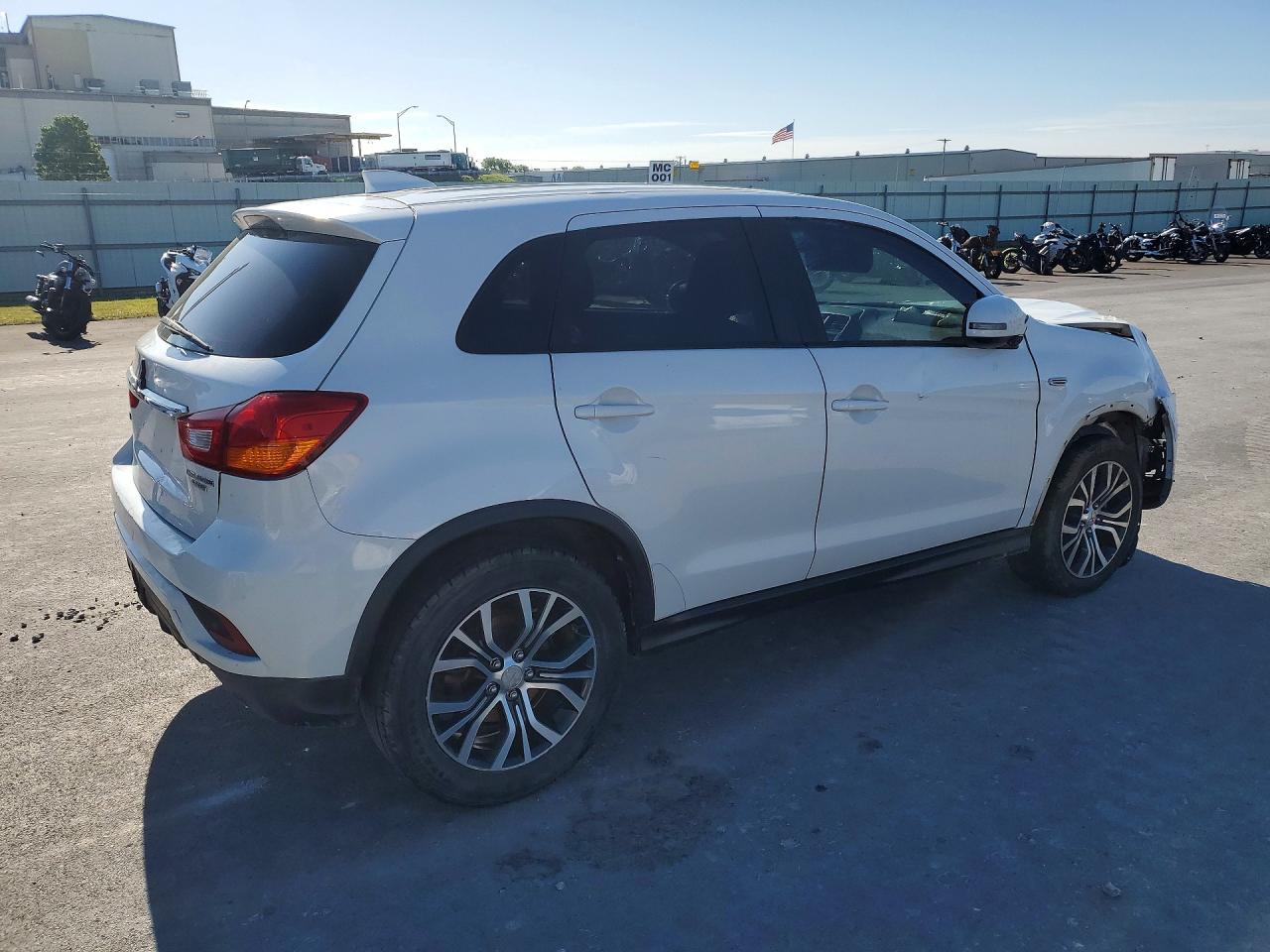 Mitsubishi Outlander Es