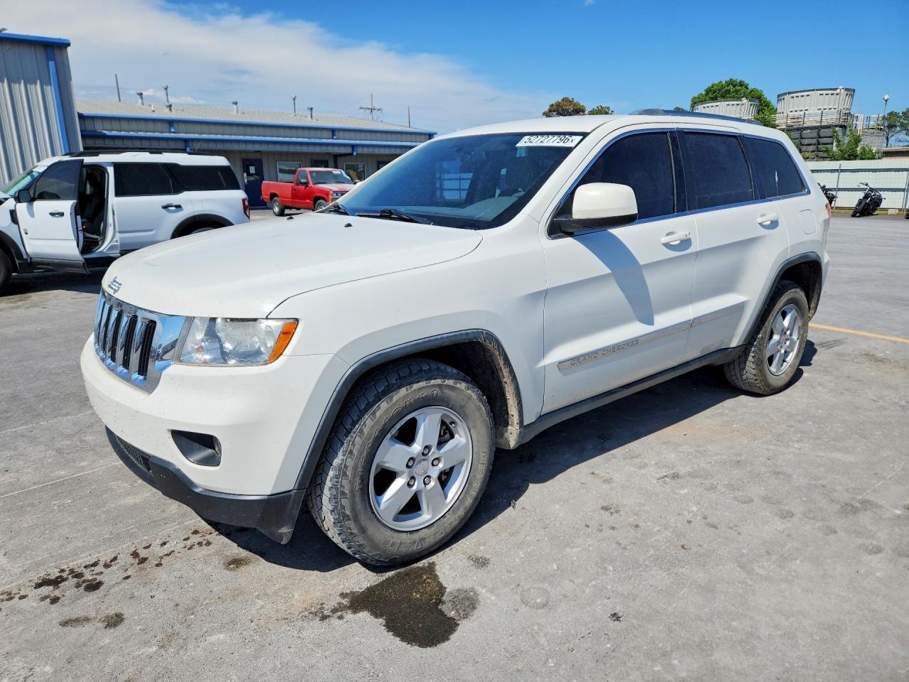 Salvage Jeep Grand Cherokee Image