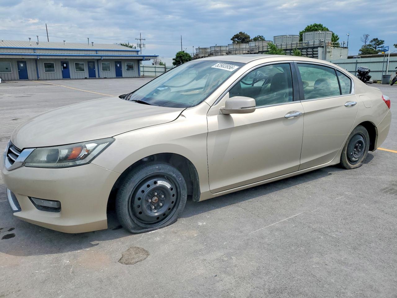 Salvage Honda Accord Image