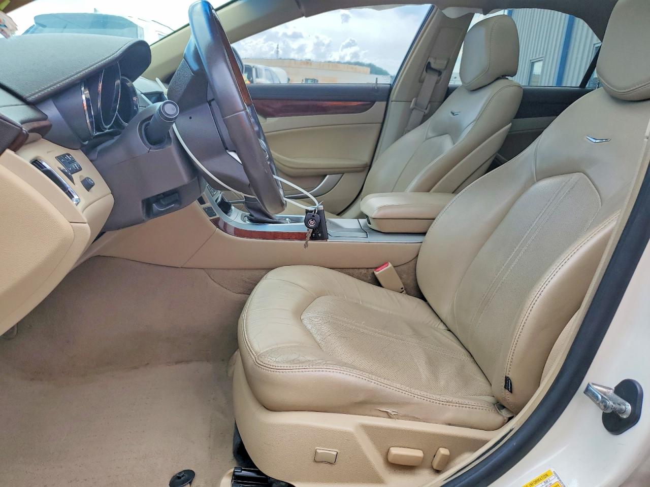 Cadillac CTS Premium