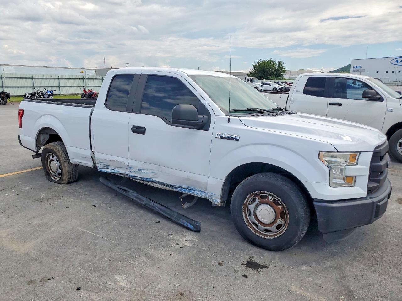 Ford F-150 Super Cab