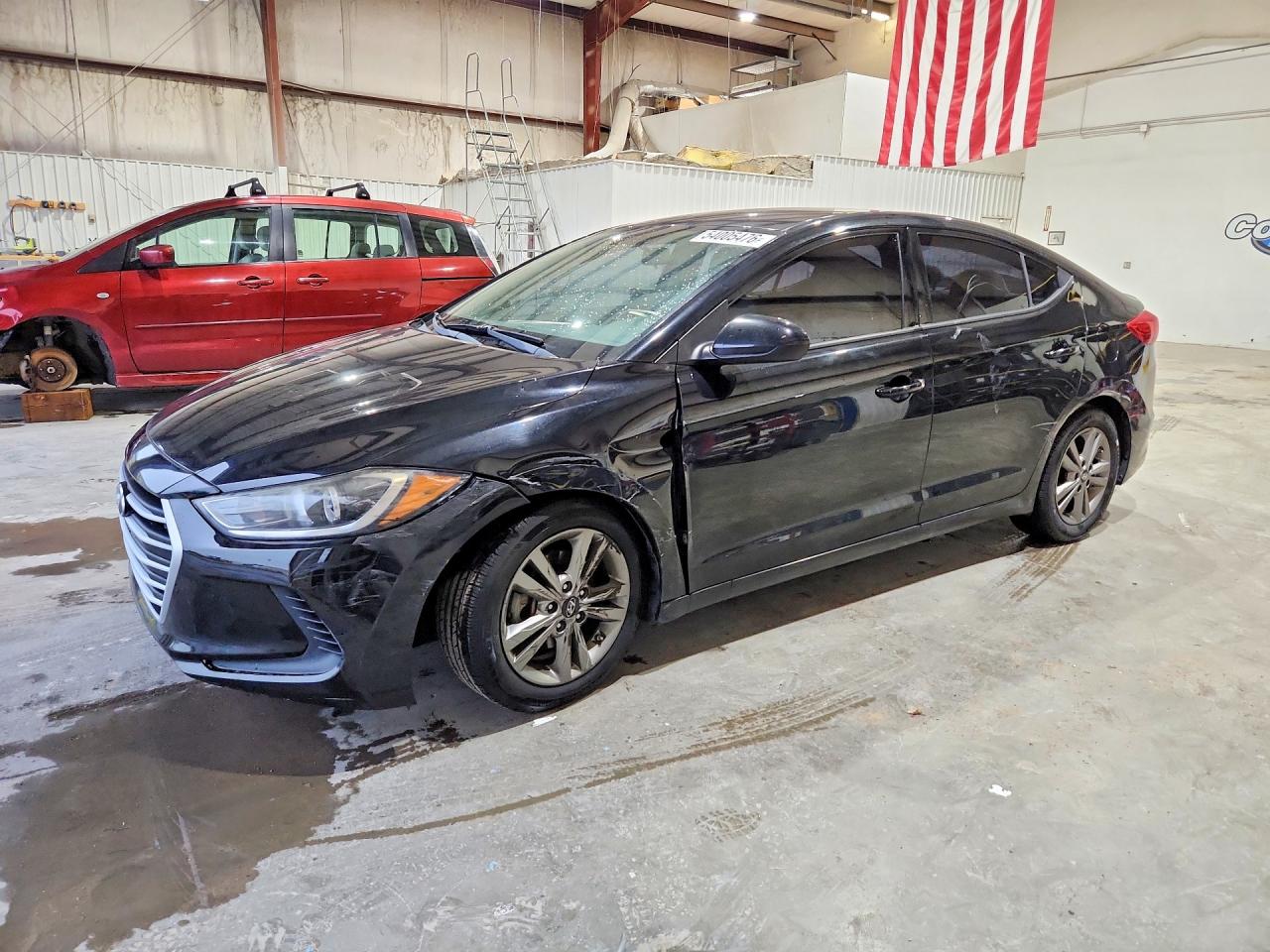 Salvage Hyundai ELANTRA Image