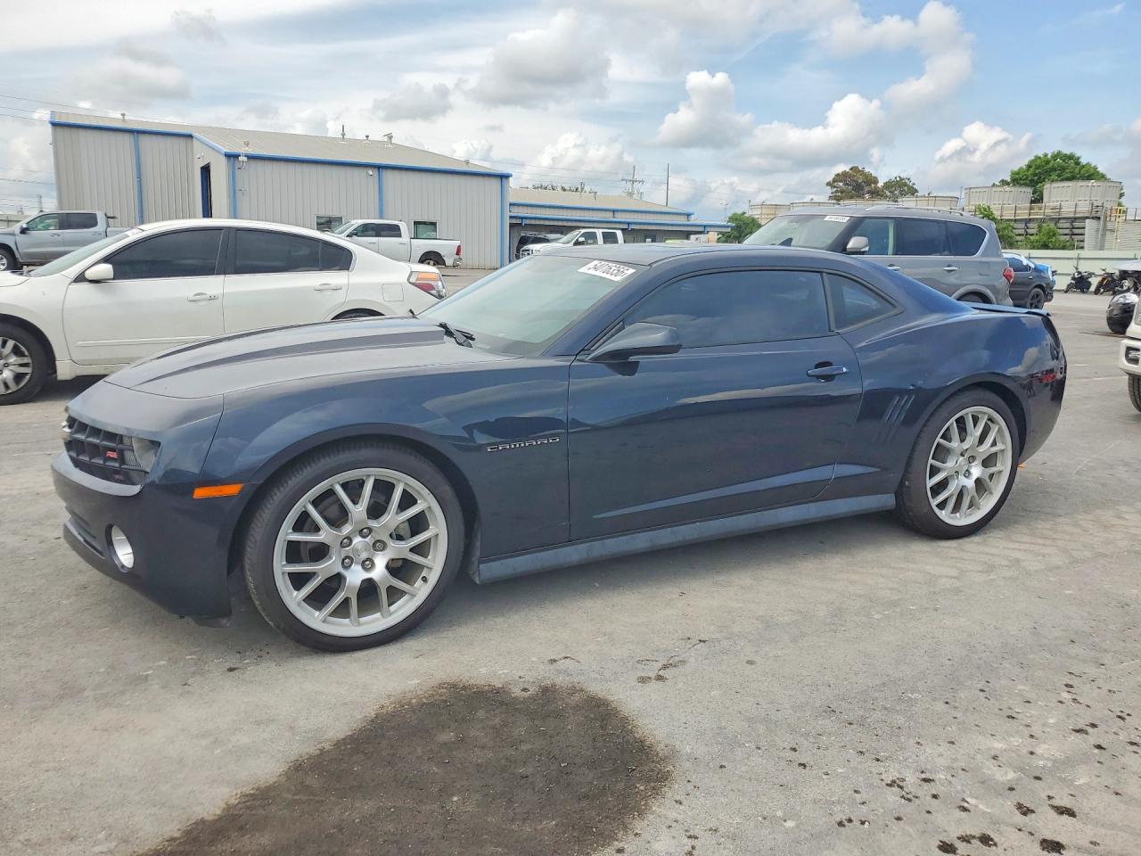 Salvage Chevrolet Camaro Image