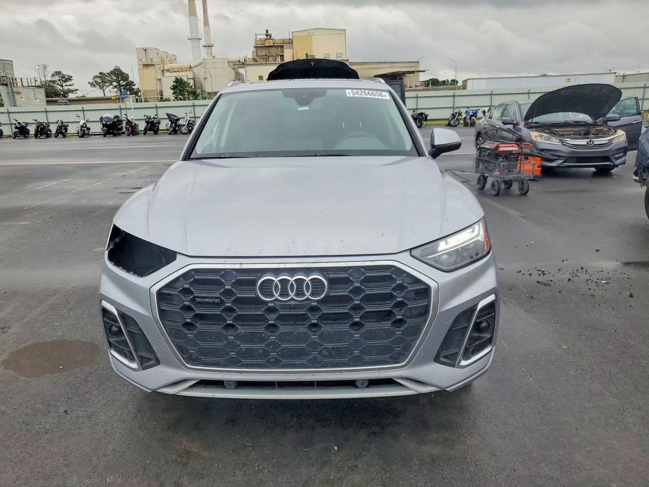 Audi Q5 Premium Plus 45