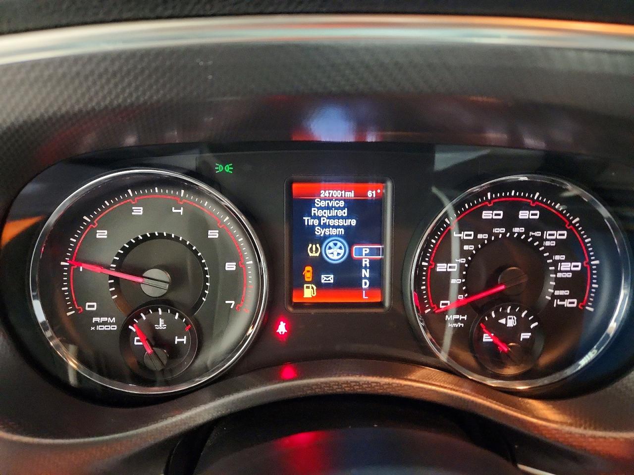 Dodge Charger Se
