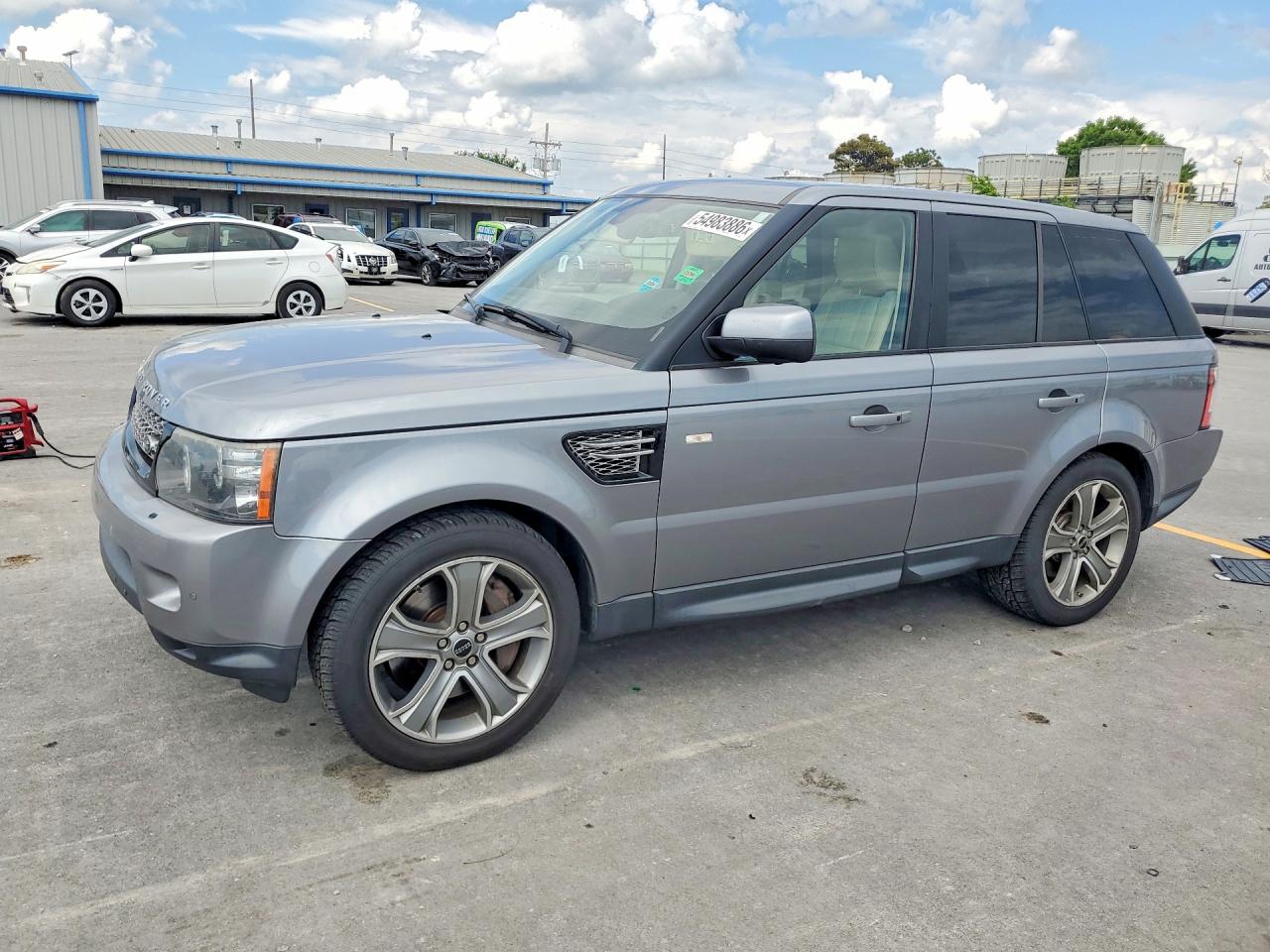 Salvage Land Rover Range Rover Image