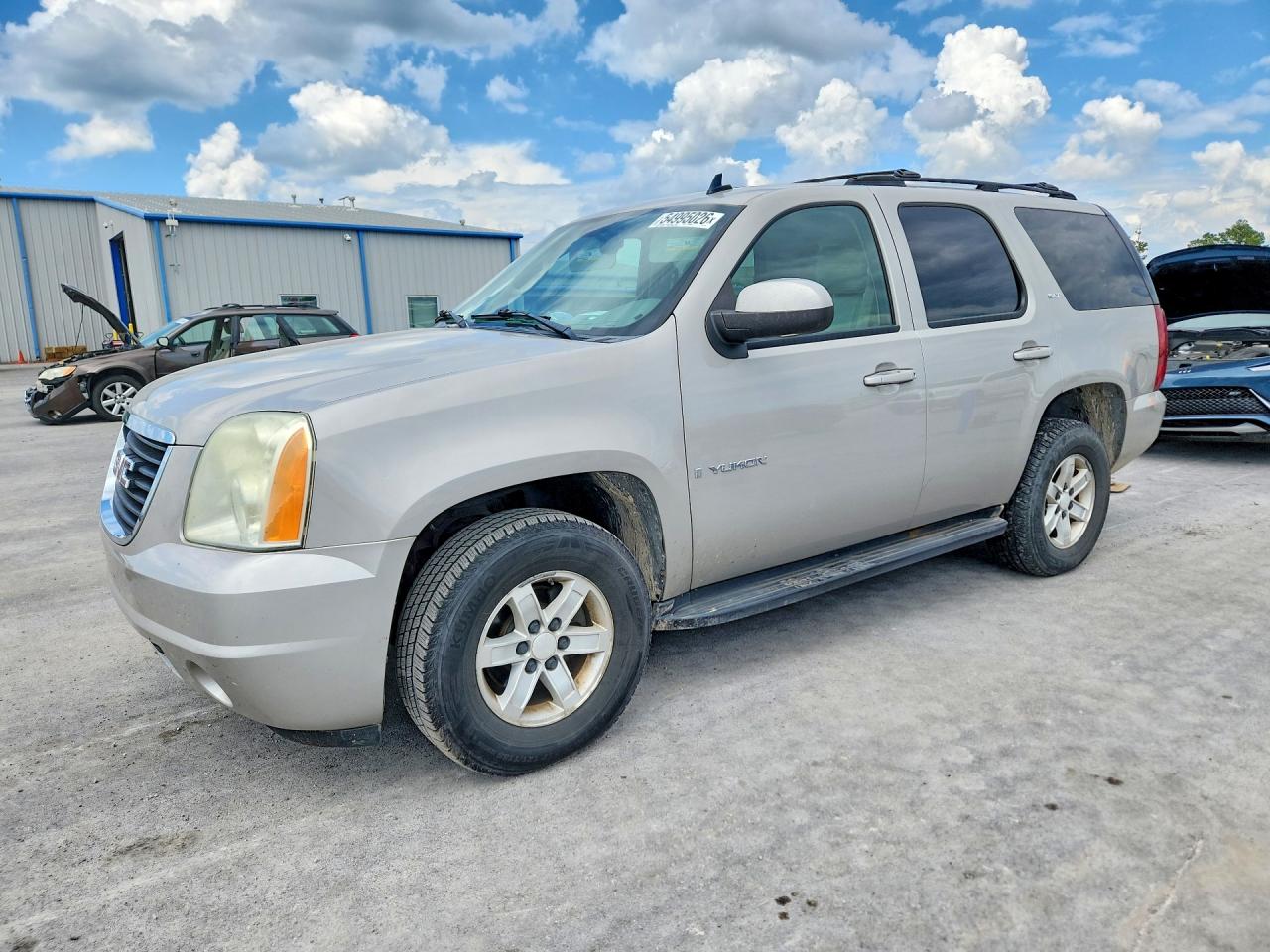 Salvage GMC Yukon Image