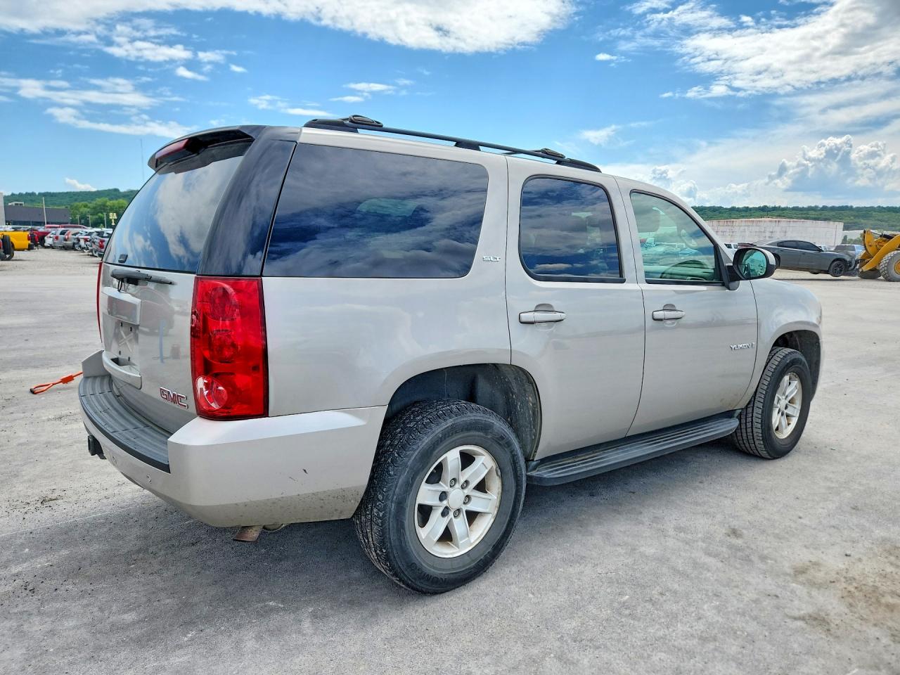 GMC Yukon Slt