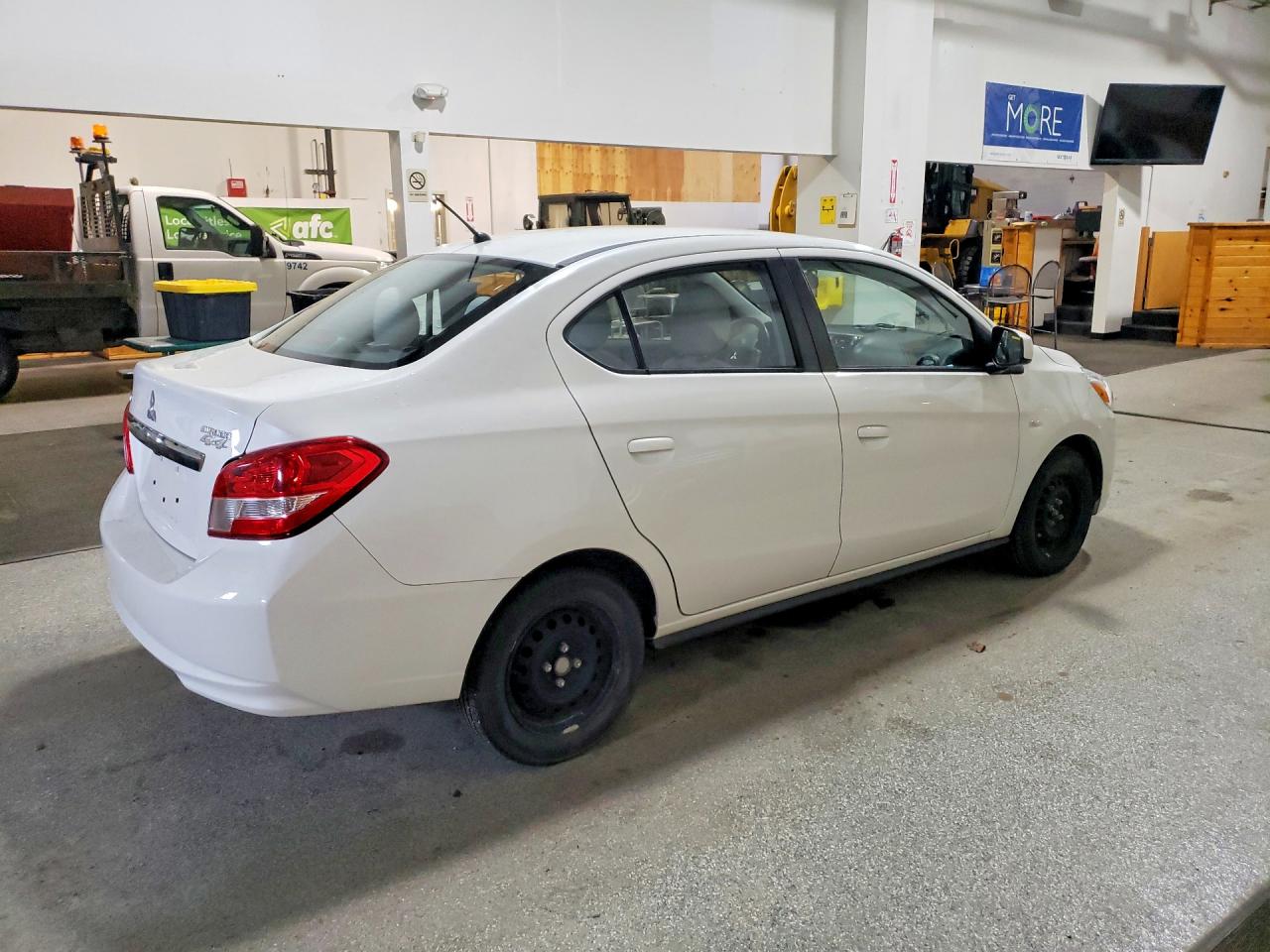 Mitsubishi Mirage G4 Es