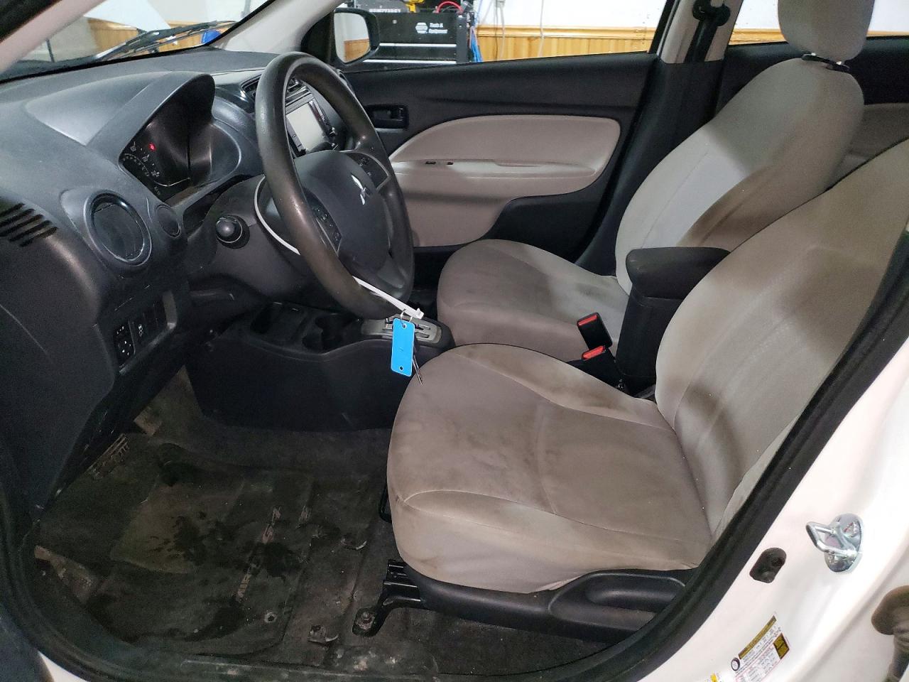 Mitsubishi Mirage G4 Es