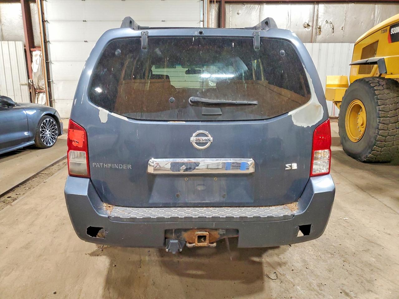 Nissan Pathfinder Xe