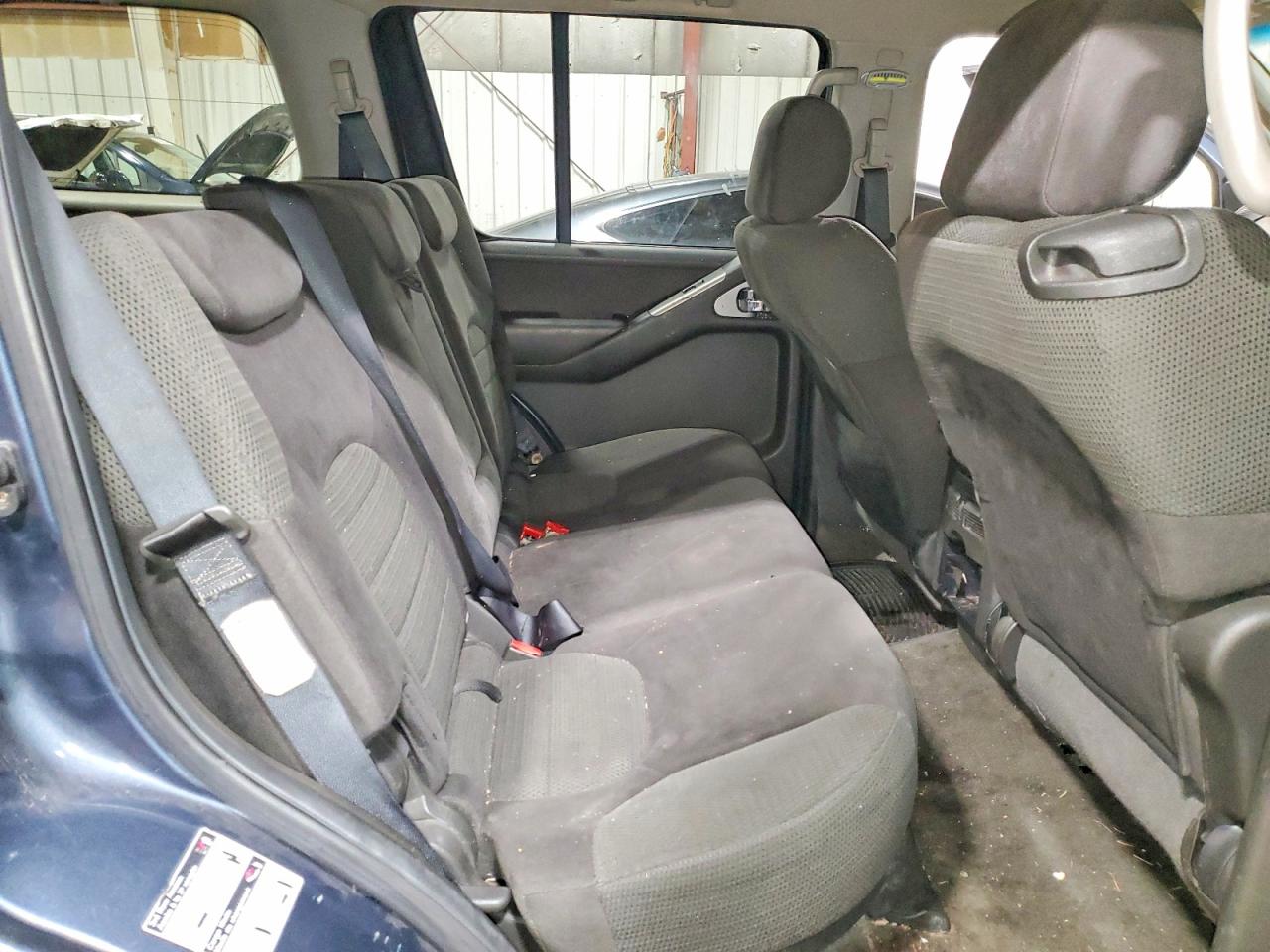 Nissan Pathfinder Xe