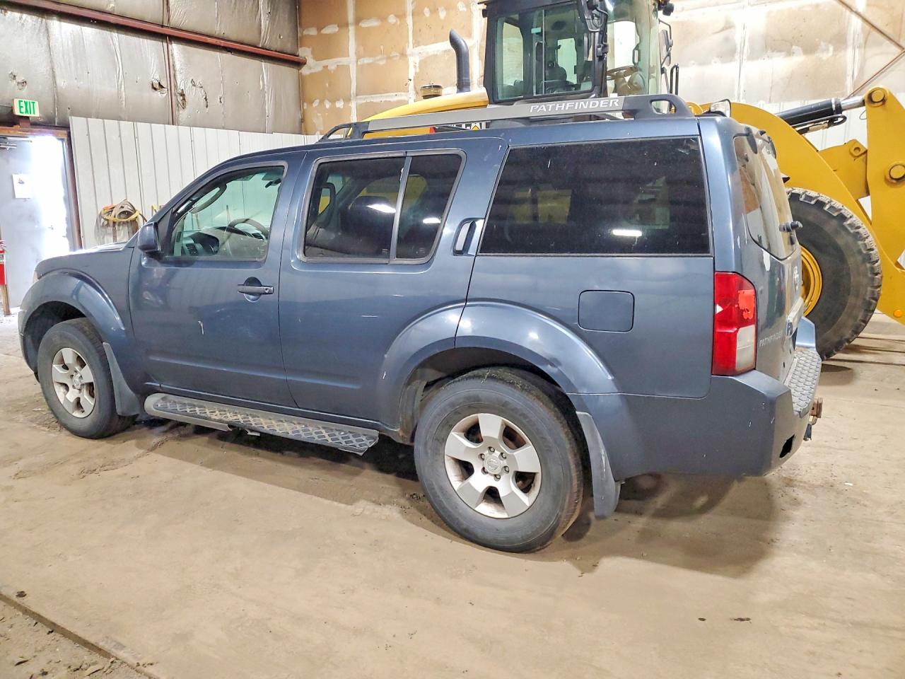 Nissan Pathfinder Xe