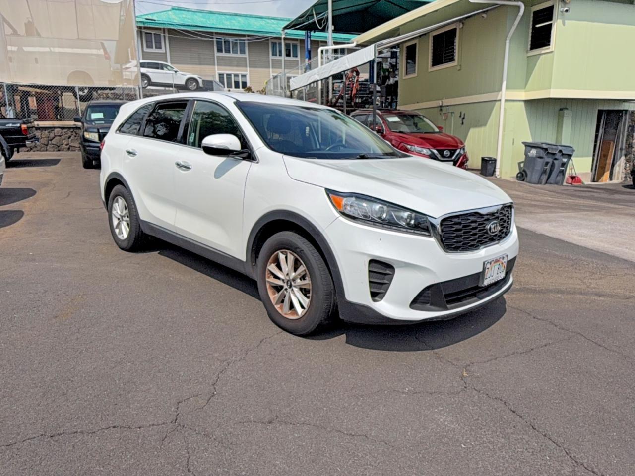 Salvage Kia Sorento Image