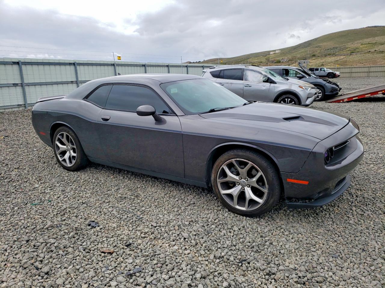 Dodge Challenger Sxt