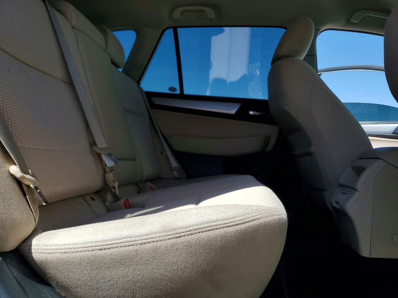 Subaru Outback 2.5i Premium