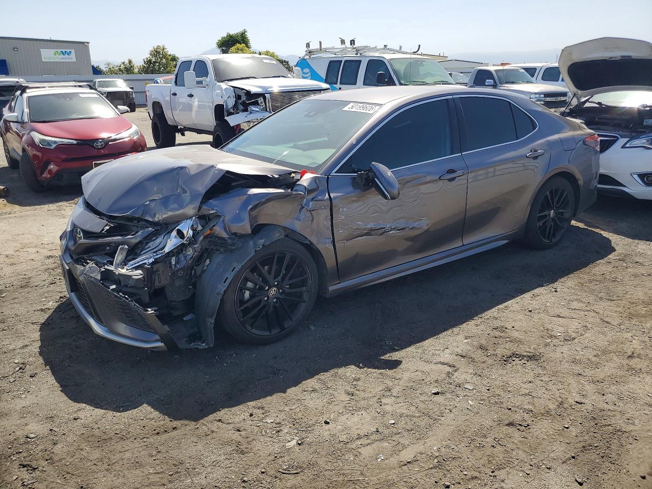 Salvage Toyota Camry Image