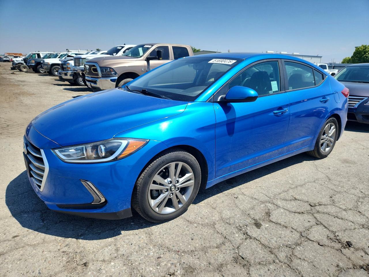Salvage Hyundai ELANTRA Image