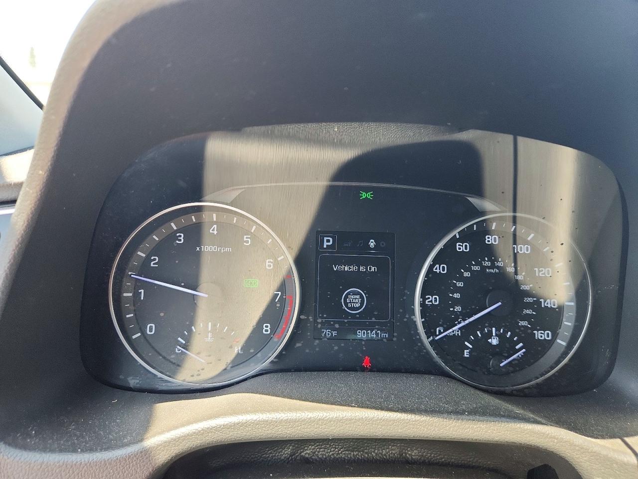 Hyundai ELANTRA Value Edition